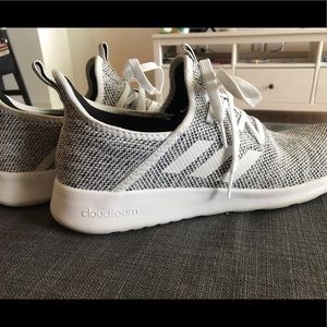 Adidas cloadfoam shoes